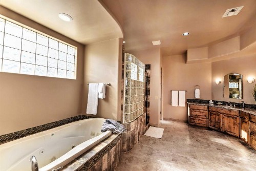 Tranquil Scottsdale Paradise Heated Pool Hot Tub - image 6