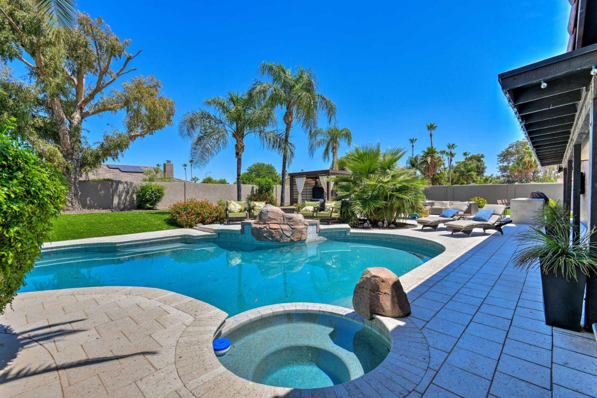 Contemporary Oasis with Outdoor Bar and Pool Table! - main image