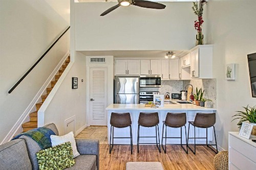 Modern Condo with Pool about 6 Miles to Salt River Fields - image 10