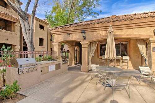 Scottsdale Haven with Balcony and Resort-Style Pool!