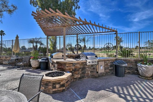 Condo w/ Pool Access - Near Downtown & Hikes! - image 10