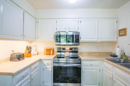 Spriggs Shack - image 28