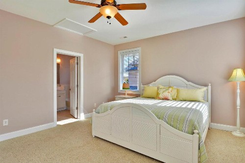 Bridle Trail Getaway - image 7