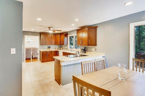 Baywood Luxury - image 9