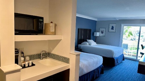 The Pacific Inn - image 13