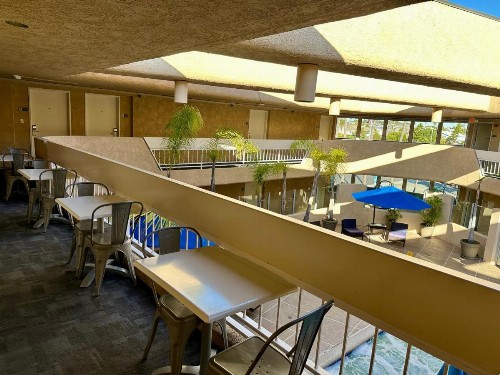 The Pacific Inn - image 4