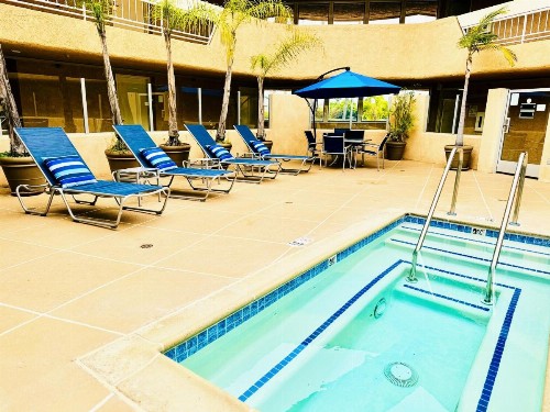 The Pacific Inn - image 47