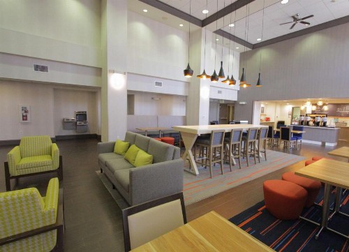 Hampton Inn & Suites Seal Beach - image 20