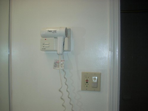 Economy Inn Seaside - image 11
