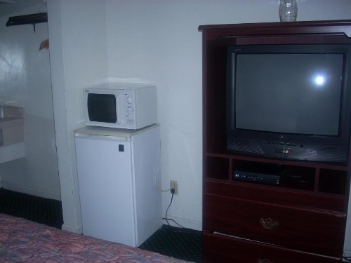 Economy Inn Seaside - image 18