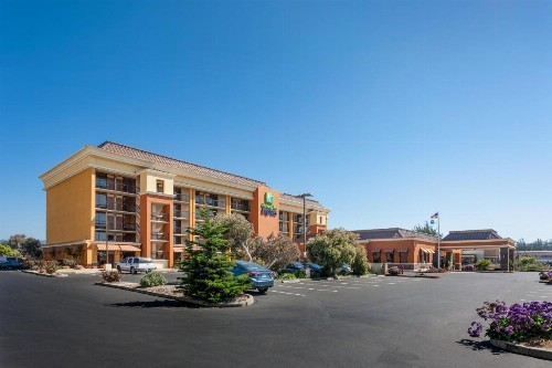 Holiday Inn Express at Monterey Bay an IHG Hotel - image 15