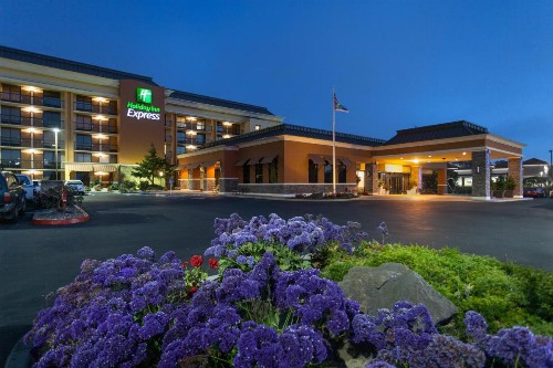 Holiday Inn Express at Monterey Bay an IHG Hotel - image 34