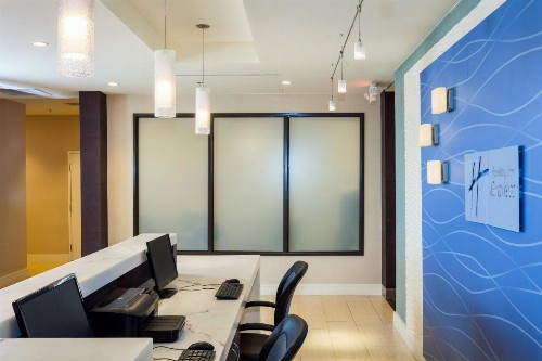 Holiday Inn Express at Monterey Bay an IHG Hotel - image 9