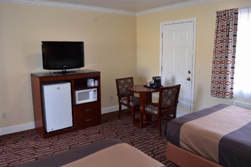 Seaside Inn Monterey - image 15