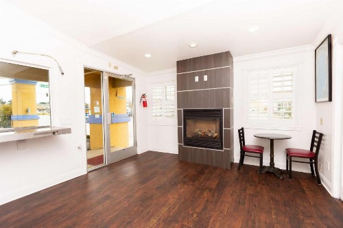 SureStay Hotel by Best Western Seaside Monterey - image 8