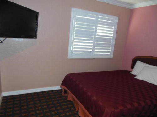 Sealamp Inn - image 29