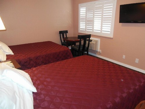Sealamp Inn - image 35