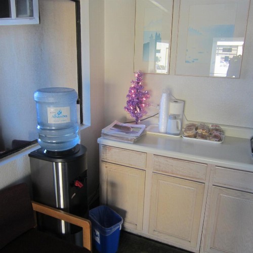 Pacific Best Inn - image 20