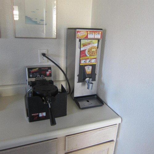 Pacific Best Inn - image 39