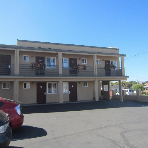 Pacific Best Inn - image 41