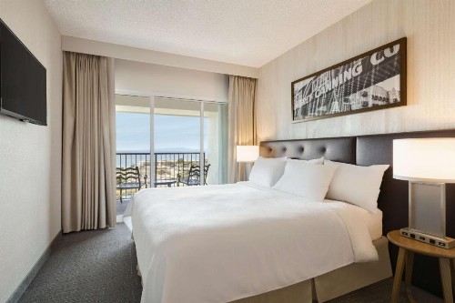 Embassy Suites Monterey Bay - Seaside - image 28