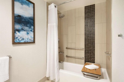 Embassy Suites Monterey Bay - Seaside - image 35