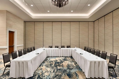 Embassy Suites Monterey Bay - Seaside - image 45