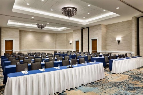 Embassy Suites Monterey Bay - Seaside - image 48