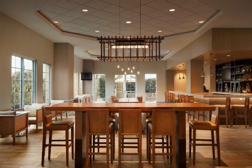 Embassy Suites Monterey Bay - Seaside - image 49