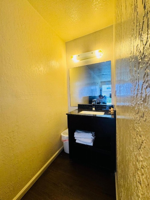 Seagem Motel and Apartments - image 32