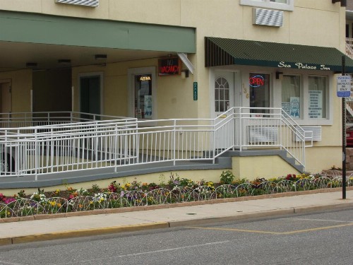 Sea Palace Motel - image 16