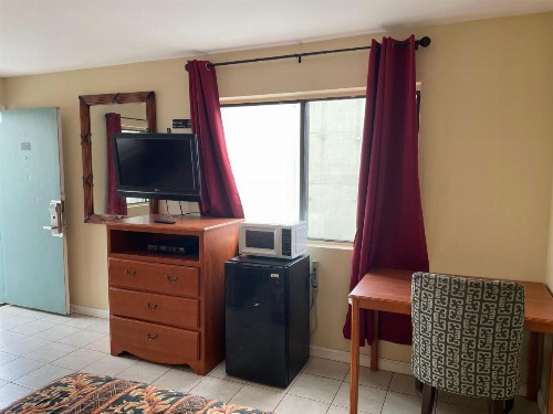 Sea Palace Motel - image 19