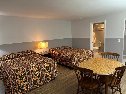 Sea Palace Motel - image 6