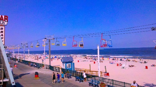 Buoy 16 Motel by the Beach - image 19