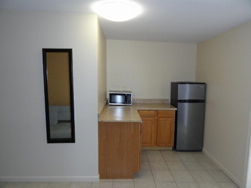 Anchor Motel - image 7