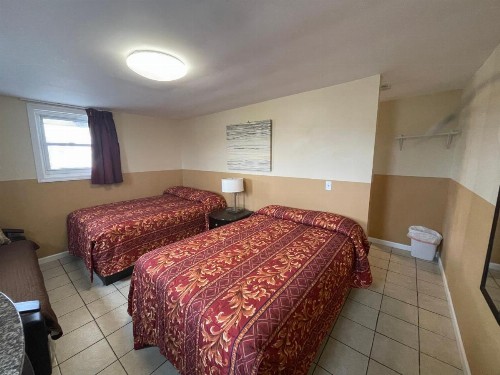 Anchor Motel - image 25