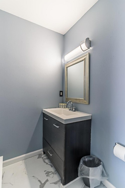 Boardwalk Hotel Charlee & Apartments Beach Hotel Oceanfront - image 19