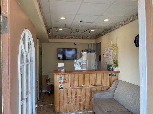 Sea Palace Inn - image 4