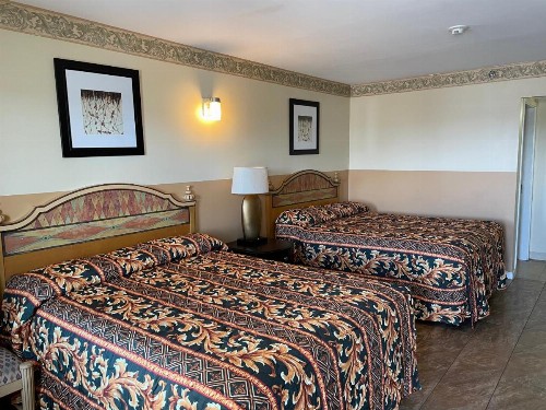 Sea Palace Inn - image 7