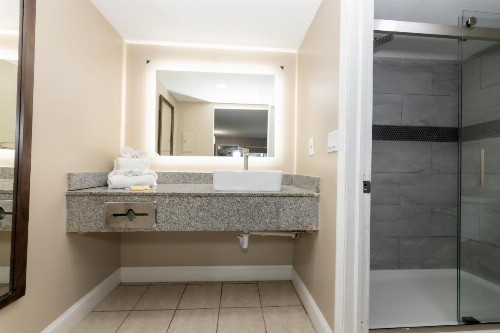 Seaside Sands Inn - image 49