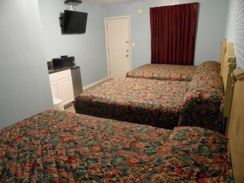Franklin Terrace Motel - image 10