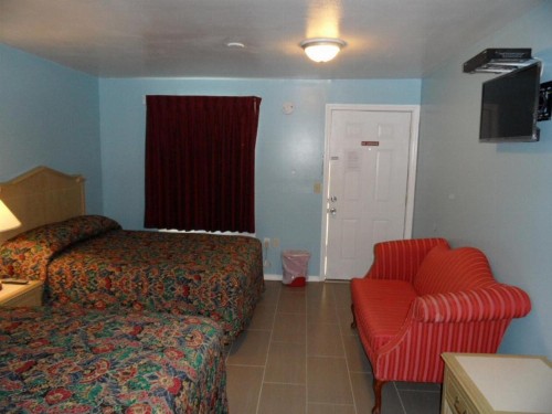 Franklin Terrace Motel - image 13