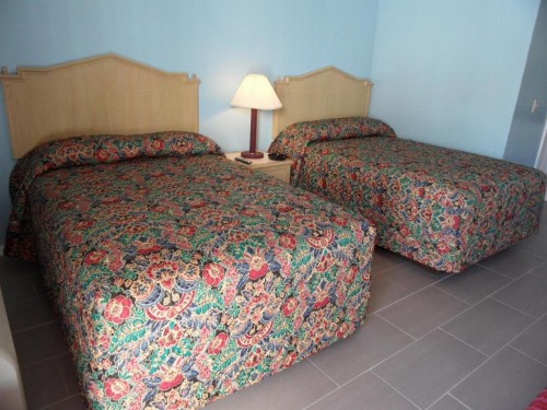 Franklin Terrace Motel - image 3
