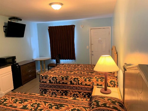 Franklin Terrace Motel - image 9