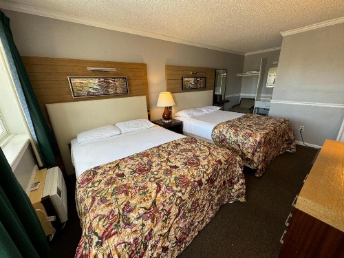 Bay Breeze Motel - image 26