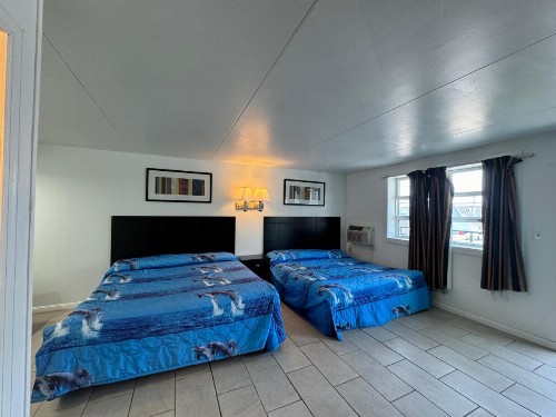 Skyview Manor Motel - image 49