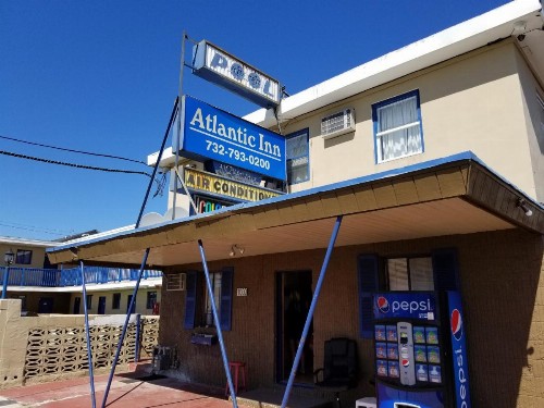 Atlantic Inn - image 10