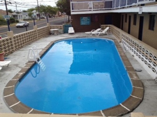 Atlantic Inn - image 11
