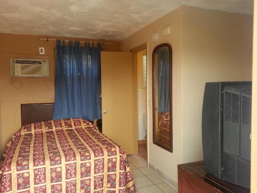 Atlantic Inn - image 13