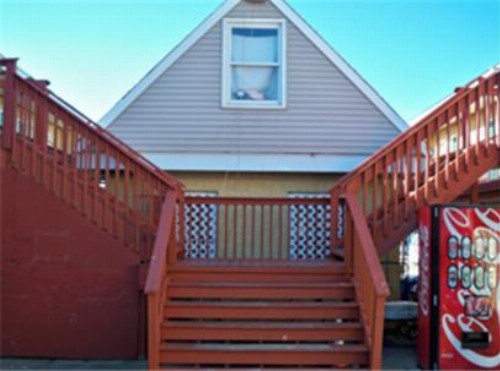 Offshore Motel - image 2